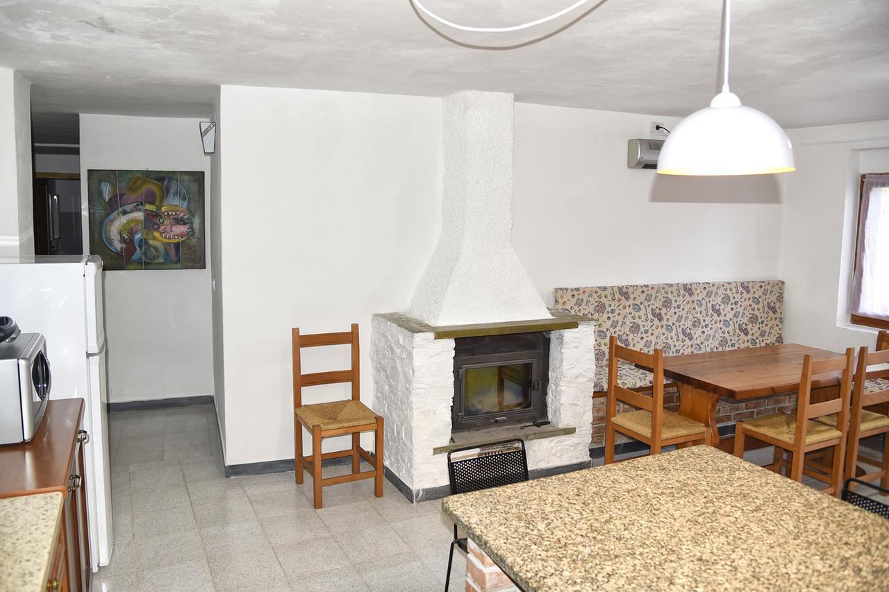 Due Pini Apartment Корниглия Екстериор снимка